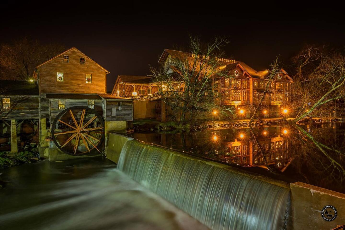 5Br Smoky Cabin Hot Tub, Games, 1 Mi To Parkway Pigeon Forge Zewnętrze zdjęcie
