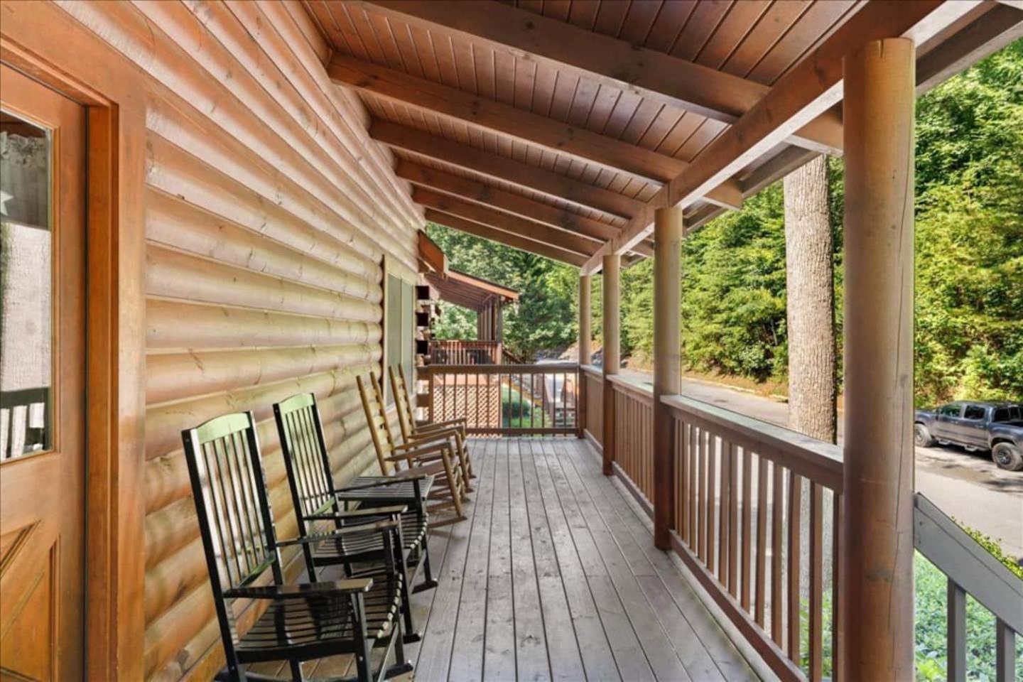 5Br Smoky Cabin Hot Tub, Games, 1 Mi To Parkway Pigeon Forge Zewnętrze zdjęcie